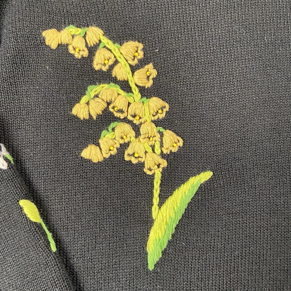 Quacker Factory Floral Embroidered Long Sleeve Sweater Black Women's 1X Gardener - Picture 4 of 15